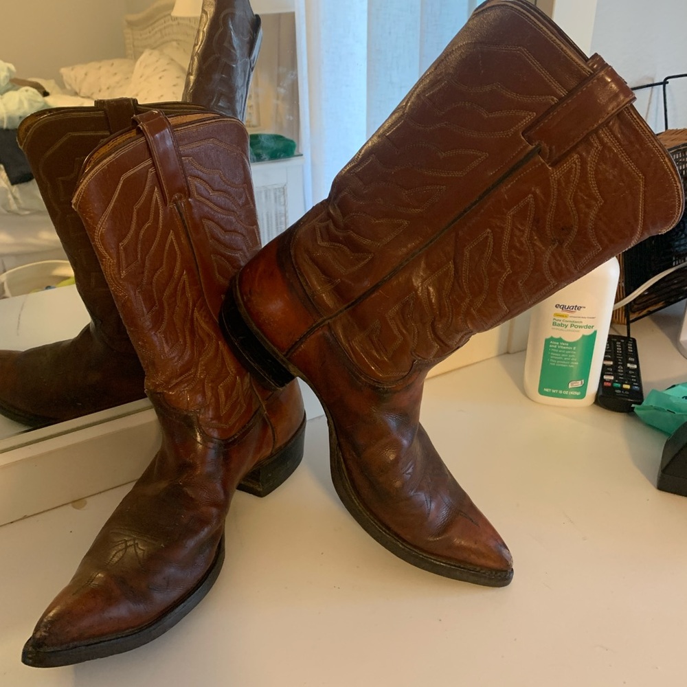 Original Justin handcrafted western boots. Gorgeous!